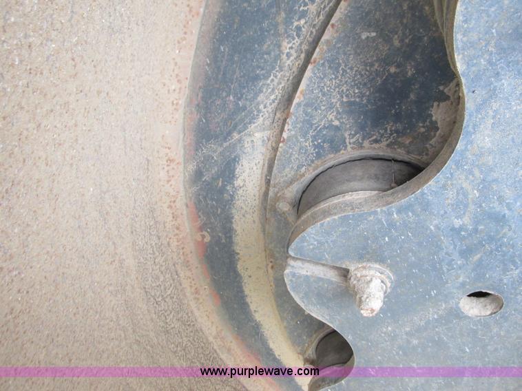 image for item G8779 Vibromax 2000 W1102D vibratory smooth drum roller