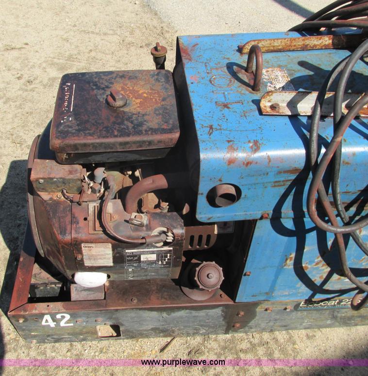 image for item G8780 Miller Bobcat 225G welder/generator