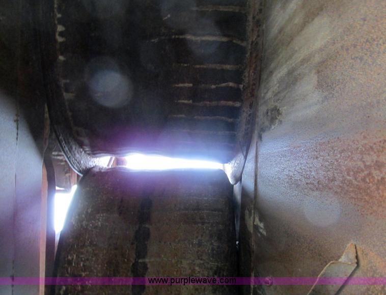 image for item G8785 Austin Western roll crusher