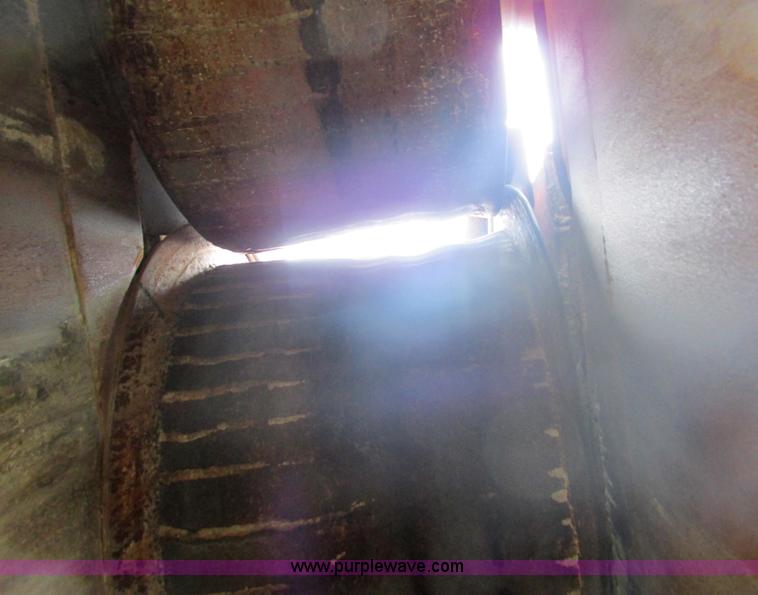 image for item G8785 Austin Western roll crusher