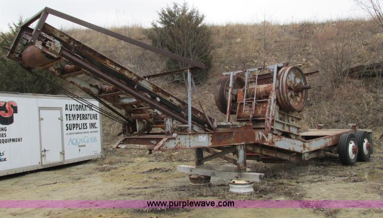image for item G8786 Wisconsin foundry jaw crusher