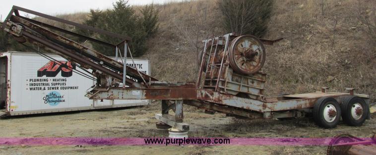 image for item G8786 Wisconsin foundry jaw crusher