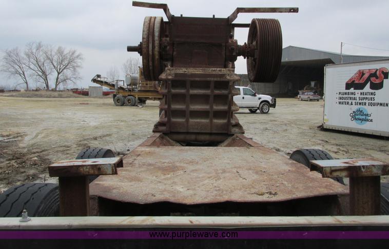 image for item G8786 Wisconsin foundry jaw crusher