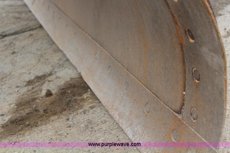 image for item H1421 1998 Caterpillar 140H articulated motor grader