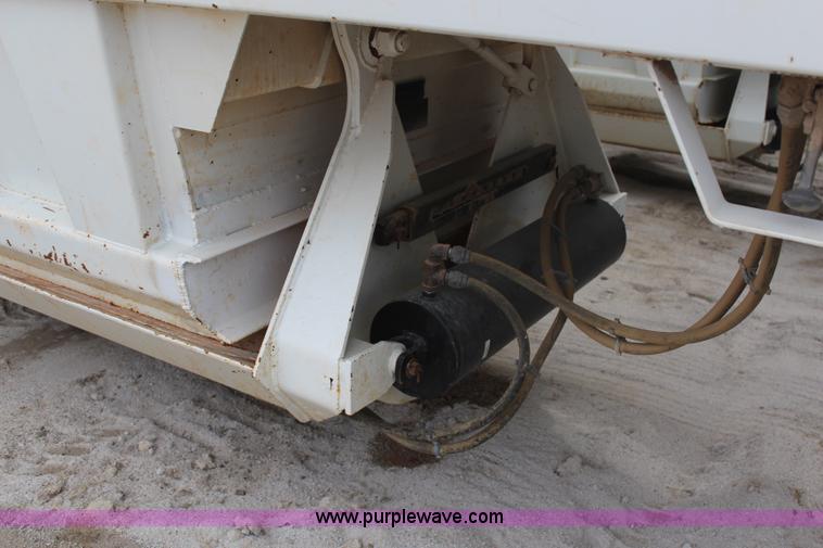 image for item H1427 2008 Construction Trailer Specialist, Inc. BDT-40 belly dump trailer