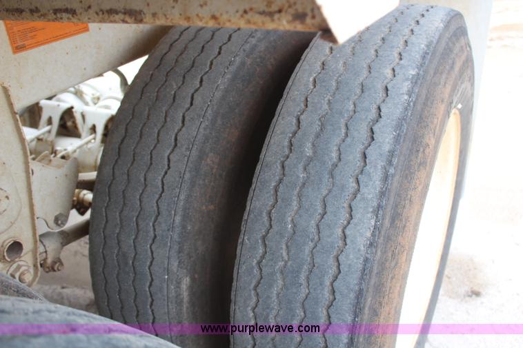 image for item H1427 2008 Construction Trailer Specialist, Inc. BDT-40 belly dump trailer