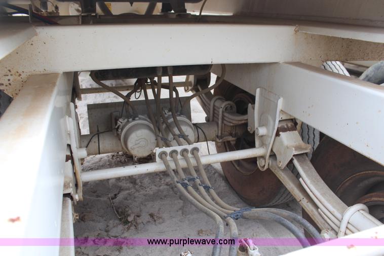 image for item H1427 2008 Construction Trailer Specialist, Inc. BDT-40 belly dump trailer