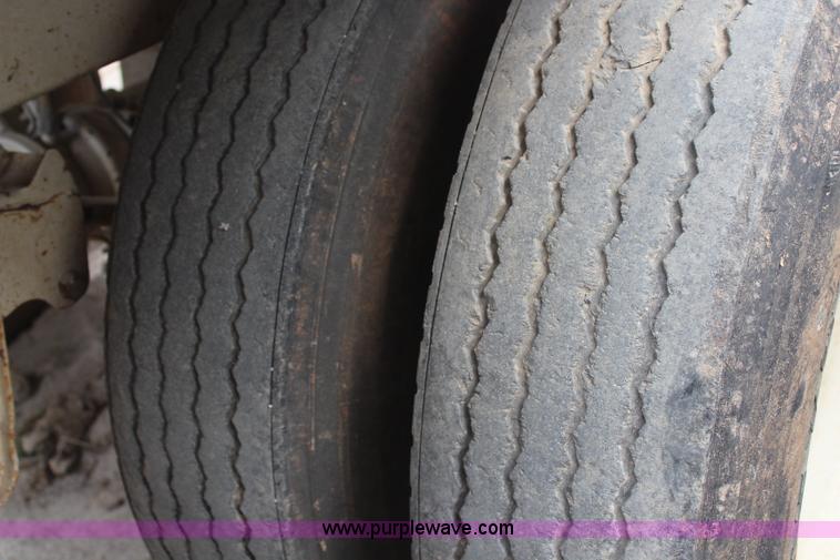 image for item H1427 2008 Construction Trailer Specialist, Inc. BDT-40 belly dump trailer