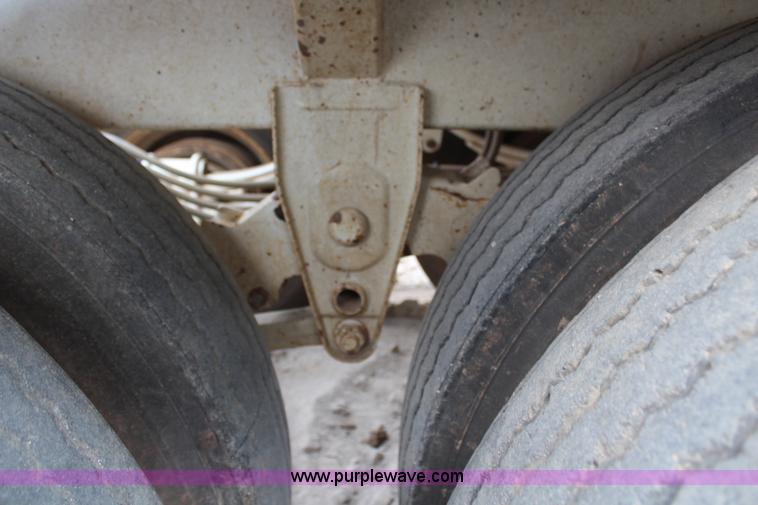 image for item H1427 2008 Construction Trailer Specialist, Inc. BDT-40 belly dump trailer