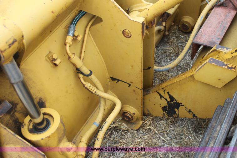 image for item H2112 1979 Caterpillar 931 track loader with backhoe attachment