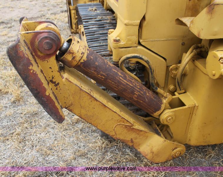 image for item H2112 1979 Caterpillar 931 track loader with backhoe attachment
