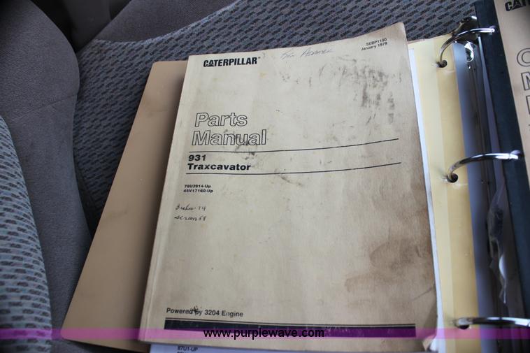 image for item H2112 1979 Caterpillar 931 track loader with backhoe attachment