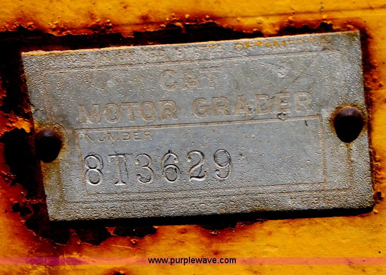 image for item H2113 Caterpillar 12 motor grader