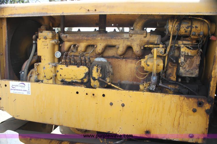 image for item H2113 Caterpillar 12 motor grader