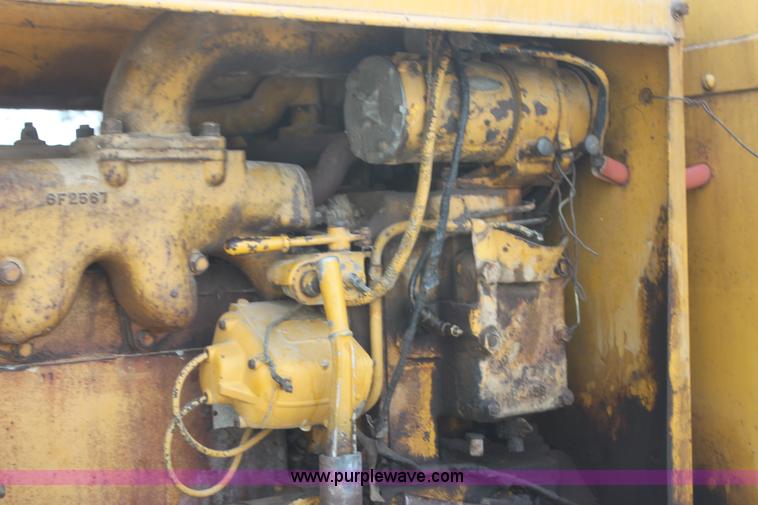 image for item H2113 Caterpillar 12 motor grader