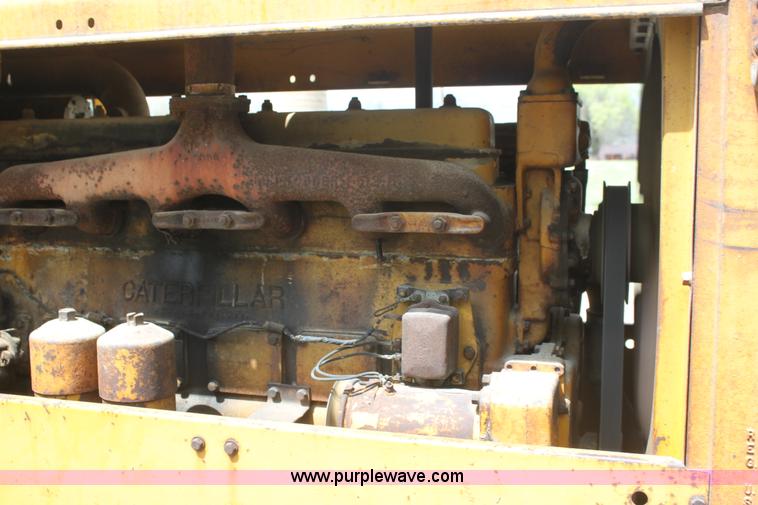 image for item H2113 Caterpillar 12 motor grader