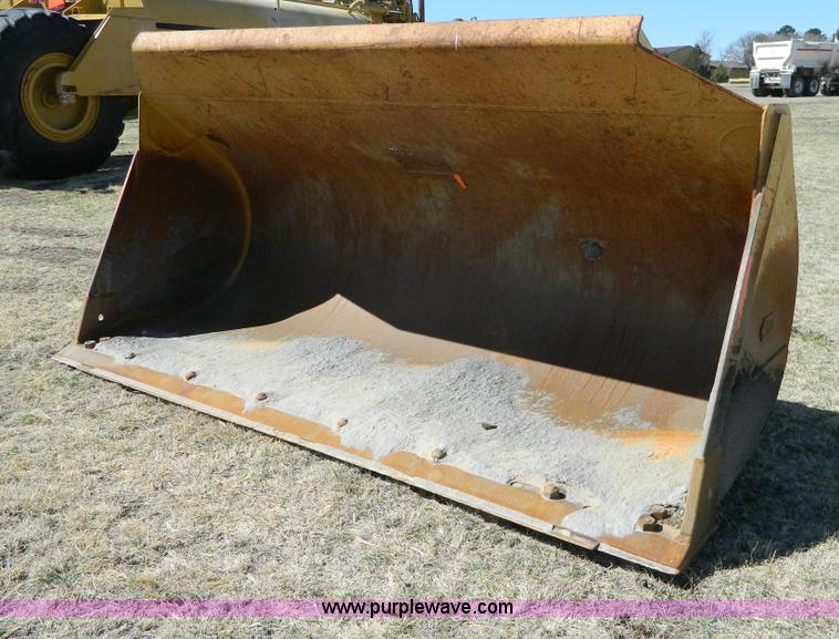 image for item H2485 JRB 966H bucket