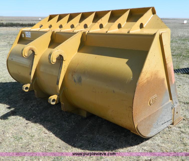 image for item H2485 JRB 966H bucket