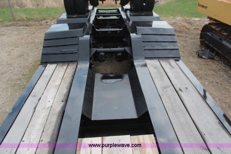 image for item H2595 1998 Etnyre PRTN50TD3-T1 detachable lowboy trailer