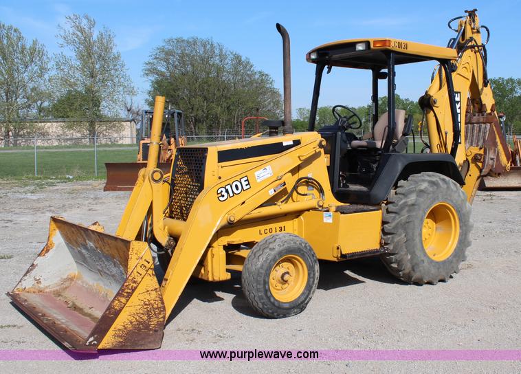 image for item H2598 1997 John Deere 310E backhoe