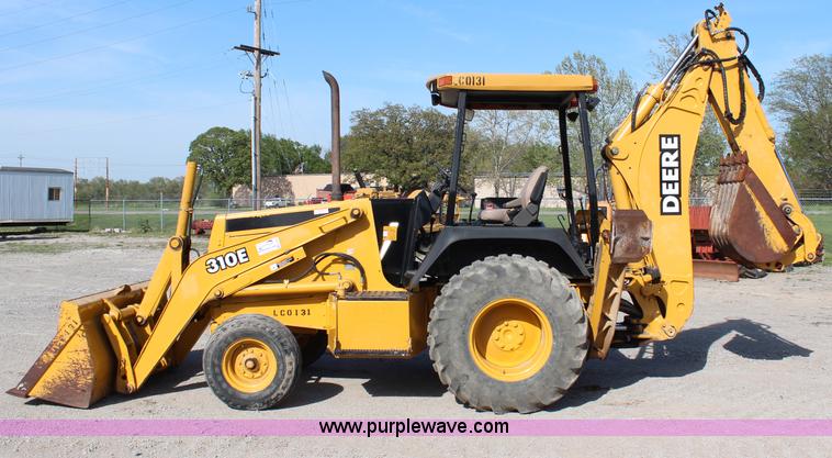 image for item H2598 1997 John Deere 310E backhoe