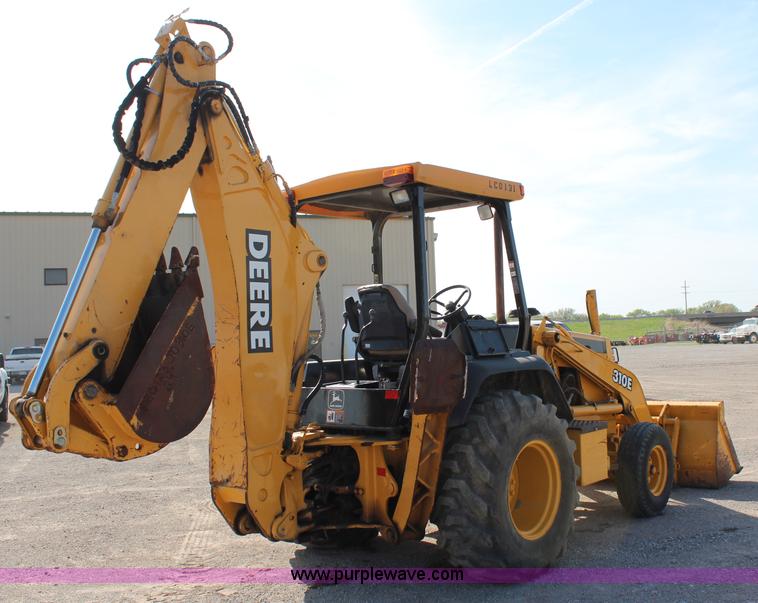 image for item H2598 1997 John Deere 310E backhoe