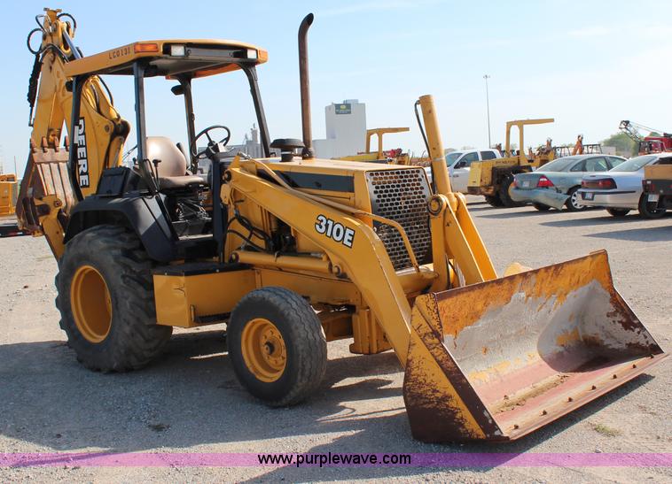 image for item H2598 1997 John Deere 310E backhoe