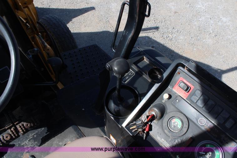 image for item H2598 1997 John Deere 310E backhoe