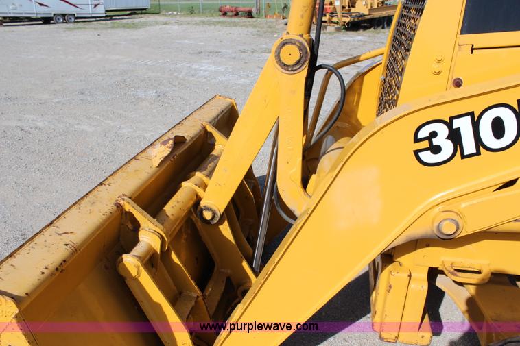 image for item H2598 1997 John Deere 310E backhoe