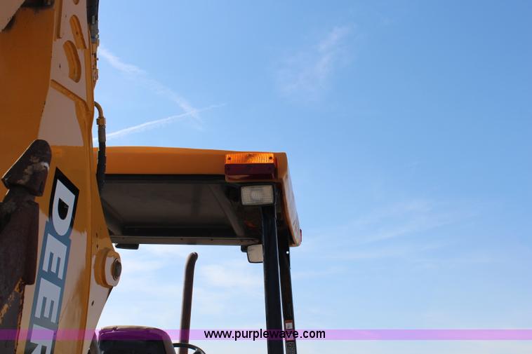 image for item H2598 1997 John Deere 310E backhoe