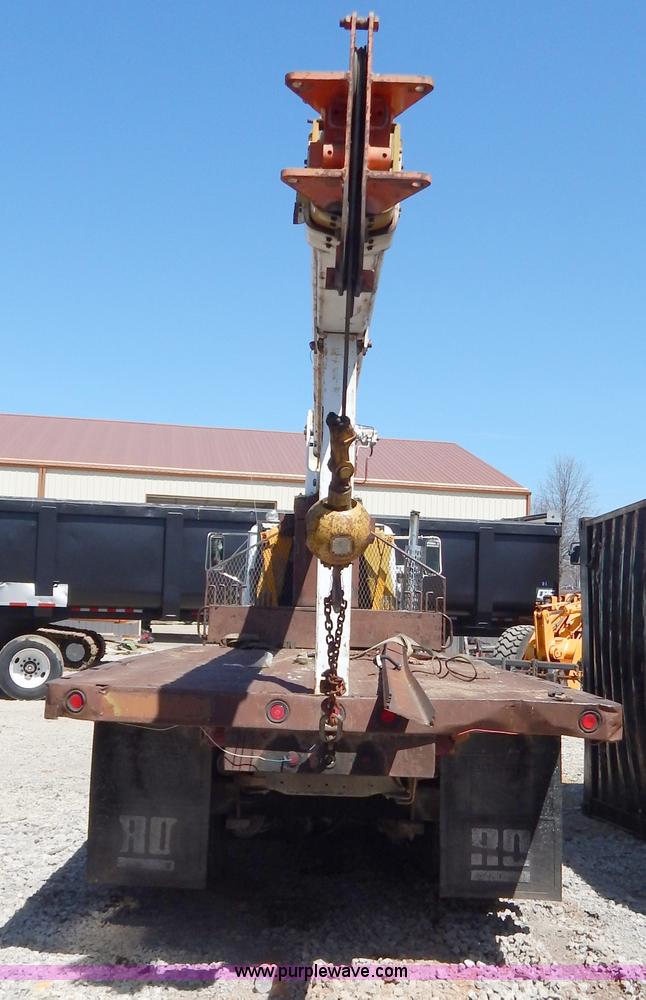 image for item H3458 1980 Mack RS685LS crane truck