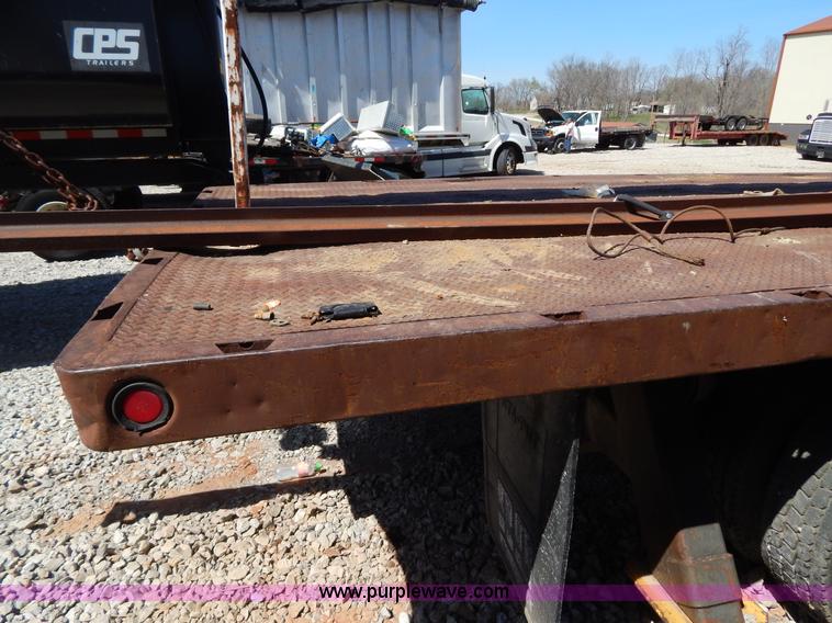 image for item H3458 1980 Mack RS685LS crane truck