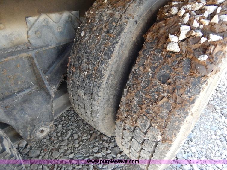 image for item H3458 1980 Mack RS685LS crane truck