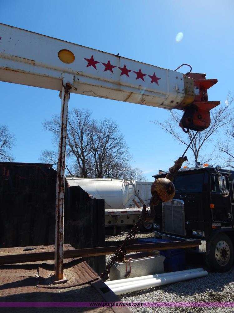 image for item H3458 1980 Mack RS685LS crane truck