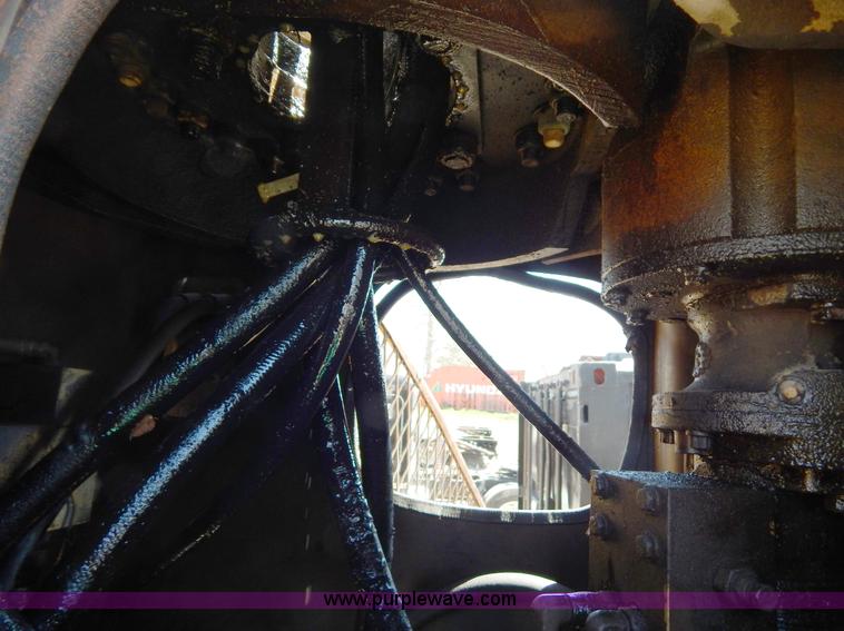 image for item H3458 1980 Mack RS685LS crane truck