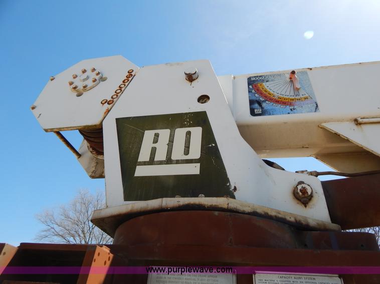 image for item H3458 1980 Mack RS685LS crane truck