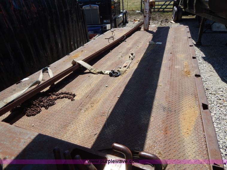 image for item H3458 1980 Mack RS685LS crane truck