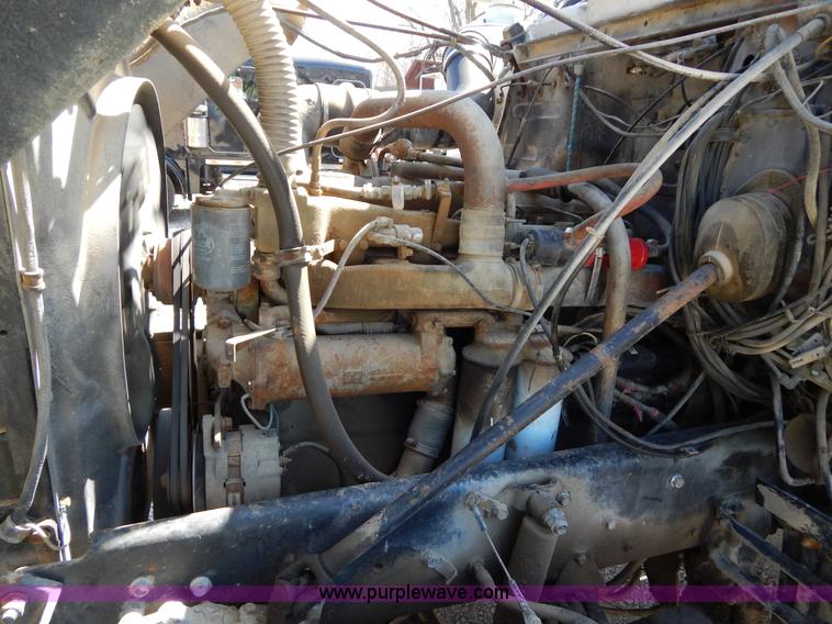 image for item H3458 1980 Mack RS685LS crane truck