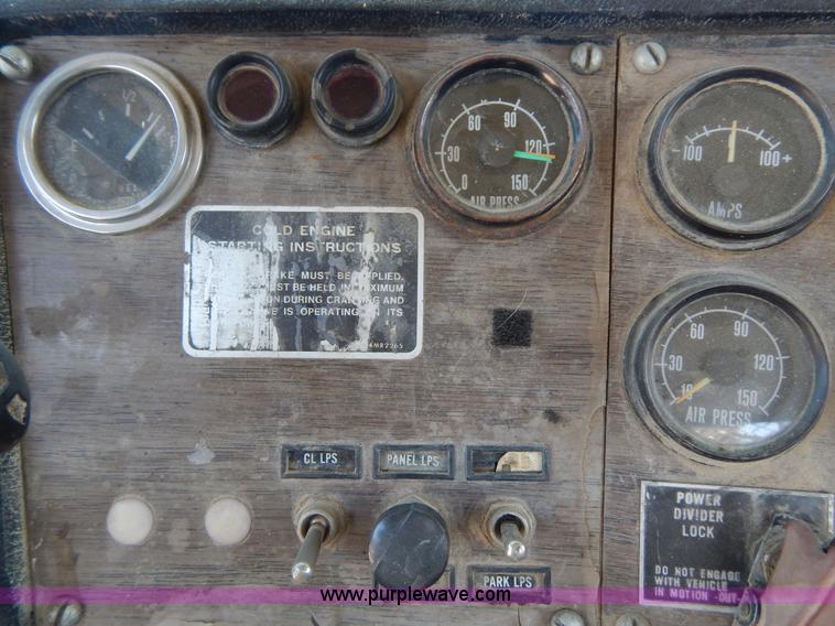 image for item H3458 1980 Mack RS685LS crane truck