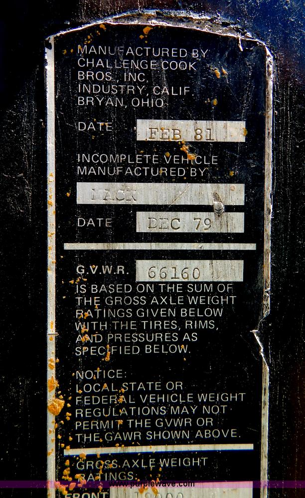 image for item H3458 1980 Mack RS685LS crane truck