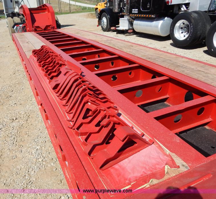 image for item H3460 1985 Liddell triple axle lowboy trailer