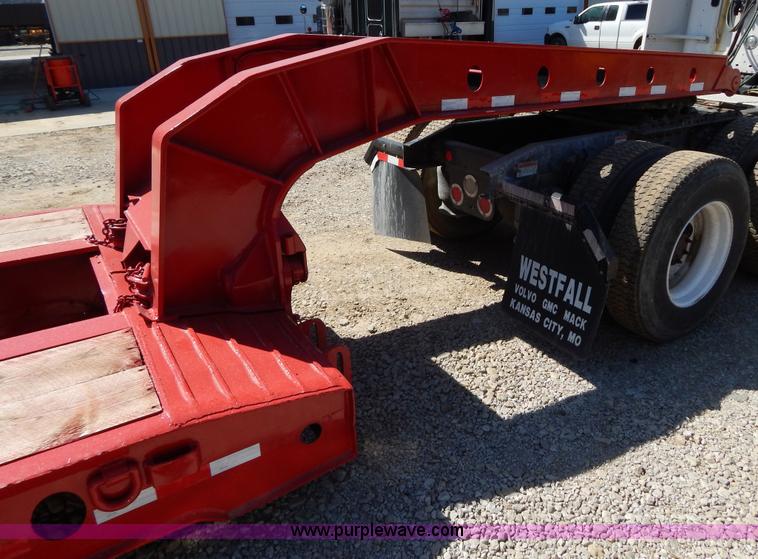 image for item H3460 1985 Liddell triple axle lowboy trailer