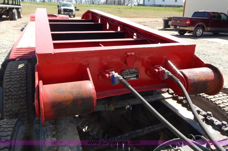 image for item H3460 1985 Liddell triple axle lowboy trailer
