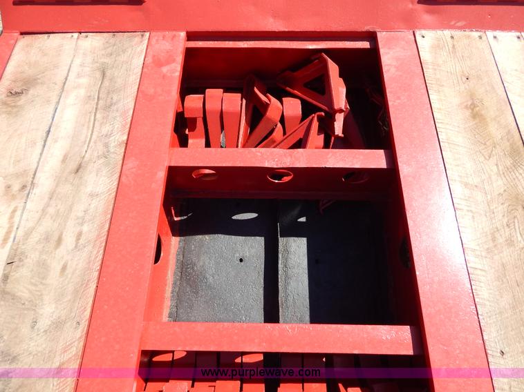 image for item H3460 1985 Liddell triple axle lowboy trailer