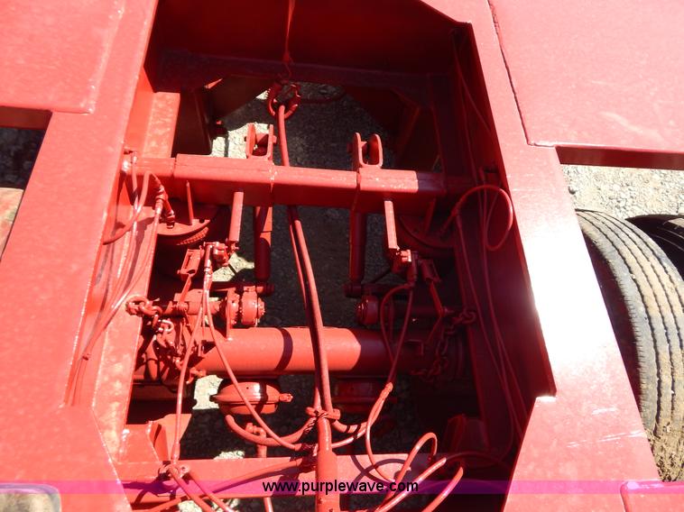 image for item H3460 1985 Liddell triple axle lowboy trailer