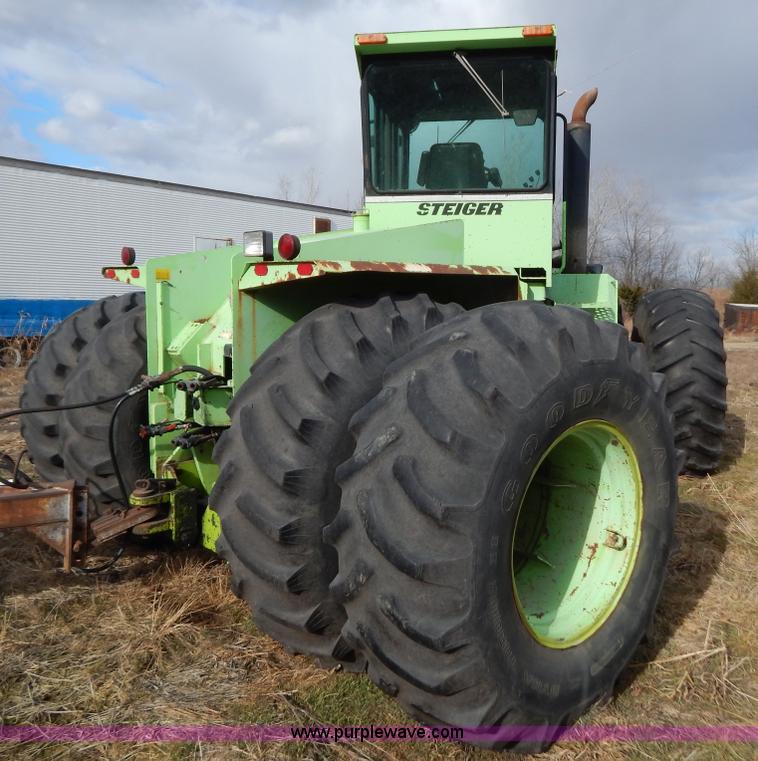 image for item H3801 1984 Steiger Panther KS-360 4WD tractor
