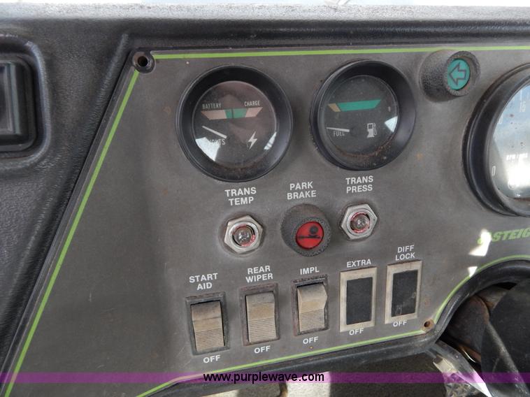 image for item H3801 1984 Steiger Panther KS-360 4WD tractor