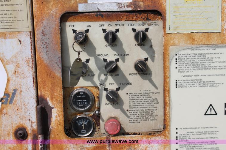 image for item H5721 Simon AT40C telescopic boom lift