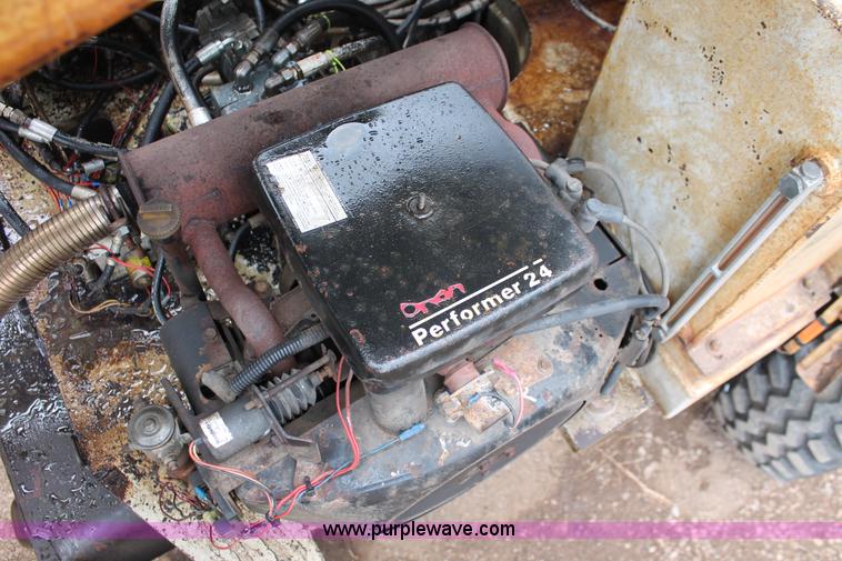 image for item H5721 Simon AT40C telescopic boom lift