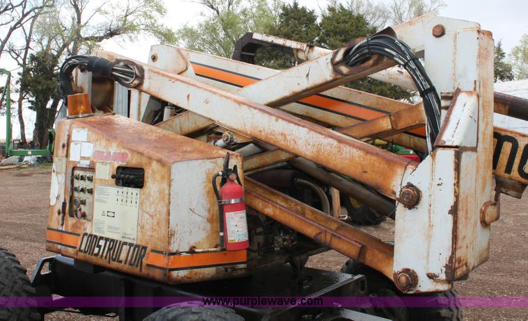 image for item H5721 Simon AT40C telescopic boom lift